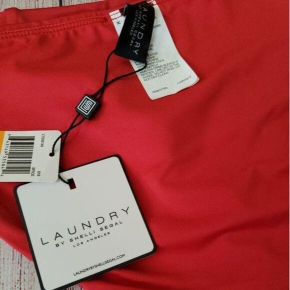 LAUNDRY by Shelli Segal Ruffled Plunge Neck Bralette Top and Bottom Bikini Set - Picture 12 of 15